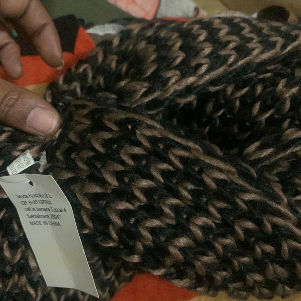 Scarf type - Picture 5 of 5